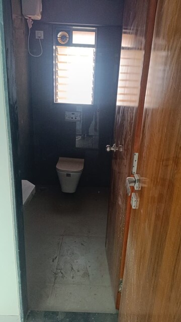 Bathroom in 3 BHK Apartment at Nav Indraprastha CHS, Mulund East – for Rent