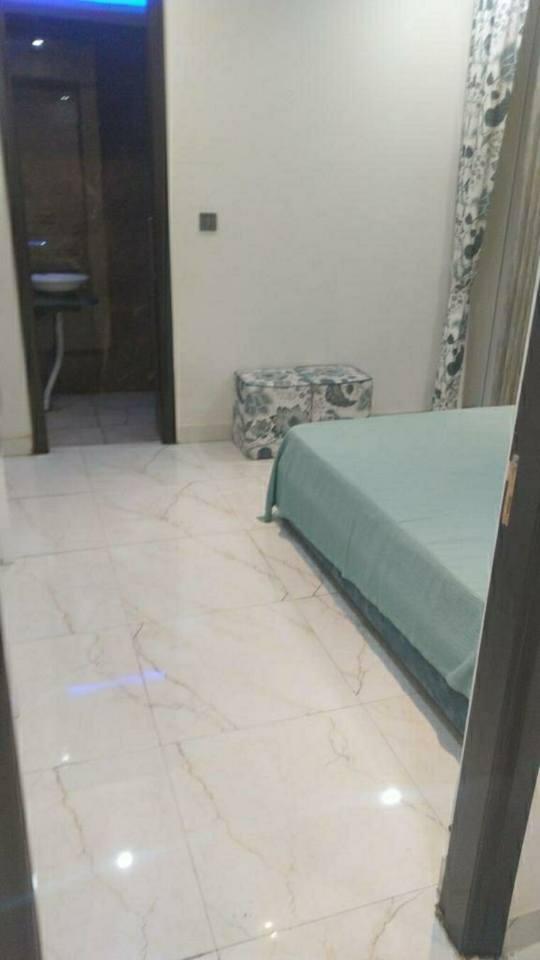 Room, paradigm-business-hermitage-park 3.5 Bedroom 1945 Sq.Ft. Apartment In Dhakoli Village Zirakpur 8448120