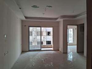 Room in 2 BHK Apartment at Je and Vee Madhuban, Malad East – for Sale