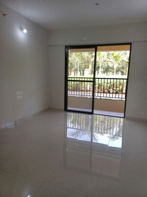 Room in 2 BHK Apartment at Magarpatta Riverview City Hornbill Heights, Loni Kalbhor – for Sale