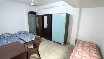 Room in  Pg at Rambaug Colony – for Rent