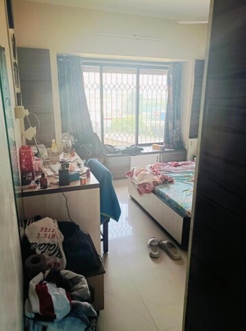 Master Bedroom in 2 BHK Apartment at Palash Towers, Andheri West – for Rent