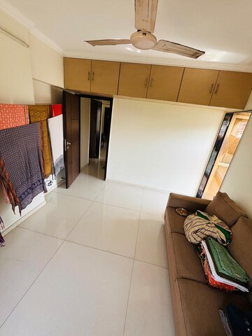 Master Bedroom in 3 BHK Apartment at Sri Nalini Apartments, Chembur – for Rent