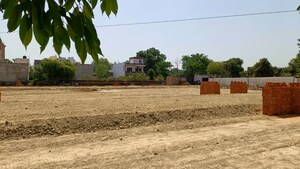  Plot – Exterior View View at Jankipuram Extension - for Sale
