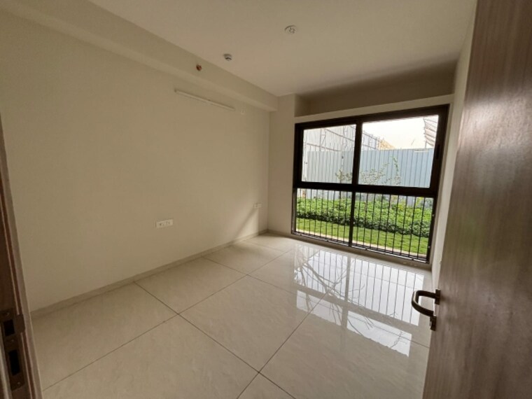 Room, magarpatta-nova 2.5 Bedroom 900 Sq.Ft. Apartment In Mundhwa Pune 8448265