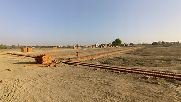  Plot – Exterior View View at Jankipuram Extension - for Sale
