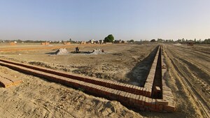  Plot – Exterior View View at Jankipuram Extension - for Sale