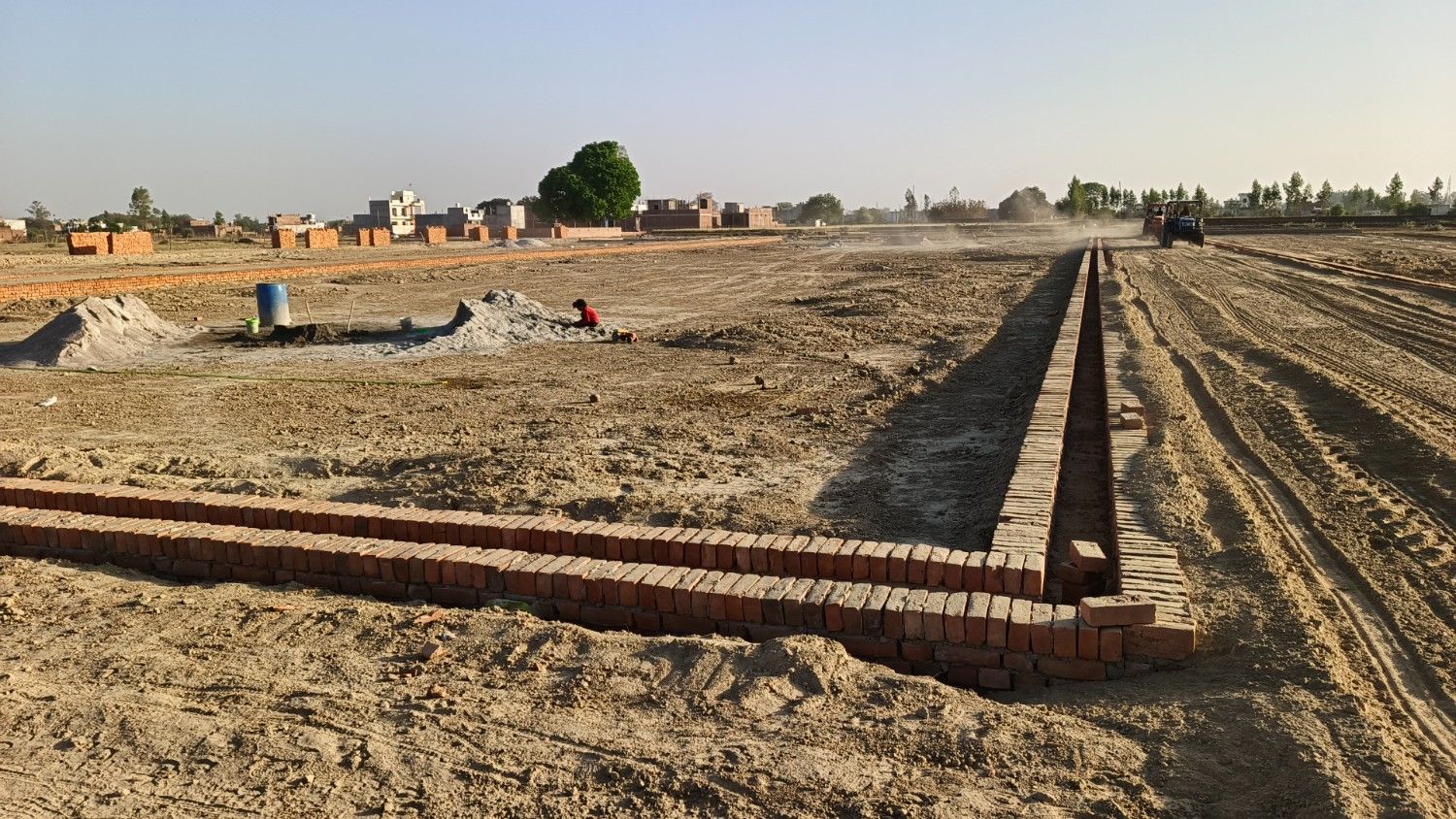 Plot For Sale in Navi Kot Nandana Plot