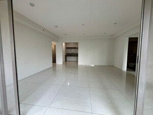 Building Lobby in 3.5 BHK Apartment at Magarpatta Nova, Mundhwa – for Sale