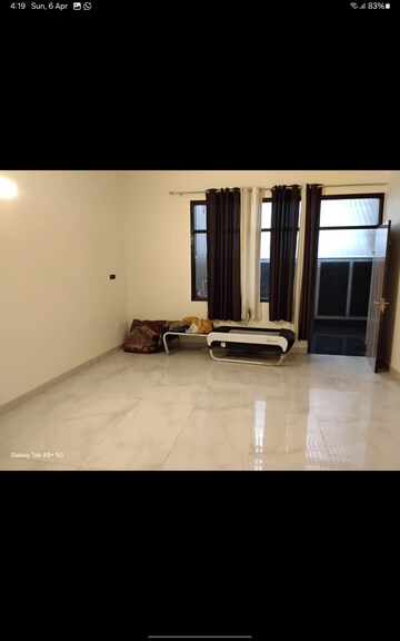 Room in 6+ BHK Independent House at Gamma I Greater Noida – for Sale