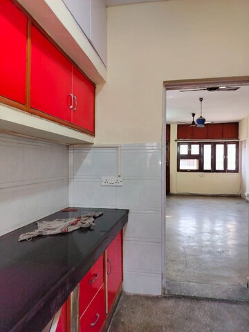 Kitchen in 2 BHK Apartment at Sarita Vihar Pocket-J RWA, Sarita Vihar – for Rent