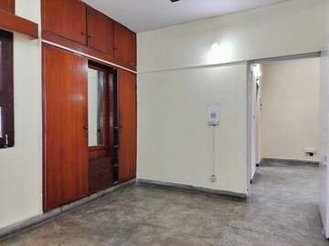 Room in 2 BHK Apartment at Sarita Vihar Pocket-J RWA, Sarita Vihar – for Rent
