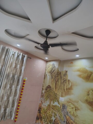 Master Bedroom in 3 BHK Builder Floor at Dwarka Mor – for Rent