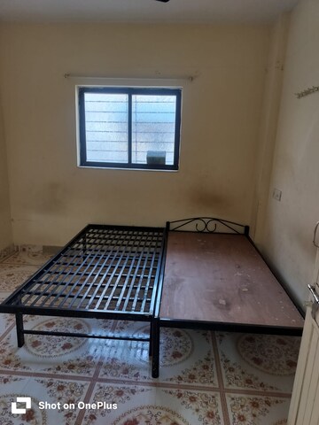 Bedroom in 1.5 BHK Apartment at Karve Nagar – for Rent