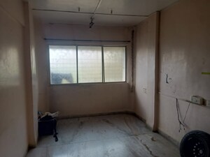 Room in 1 BHK Apartment at Thane West – for Sale