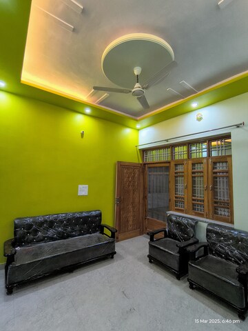 Bedroom in 2 BHK Builder Floor at Rajpur Road – for Rent