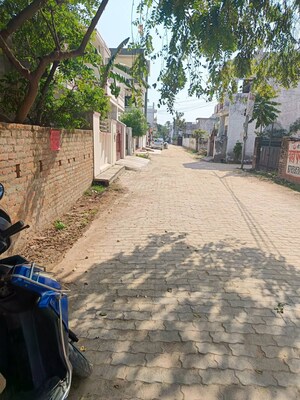  Plot For Sale in Jankipuram