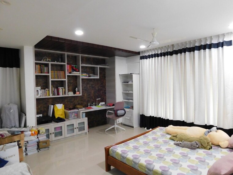 Bedroom, meenakshi-trident-towers 3 Bedroom 3165 Sq.Ft. Apartment In Gachibowli Hyderabad 8448470