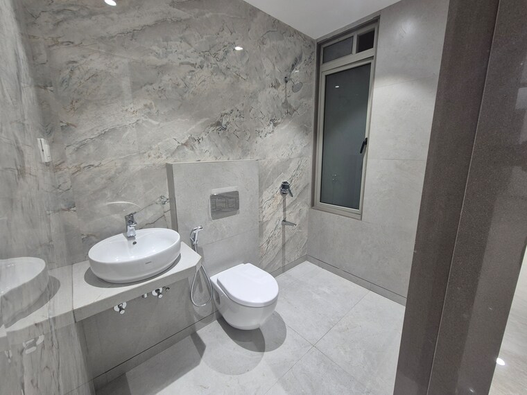 Bathroom, kharghar sector 37 3 Bedroom 960 Sq.Ft. Apartment In Kharghar Sector 37 Navi Mumbai 8448501