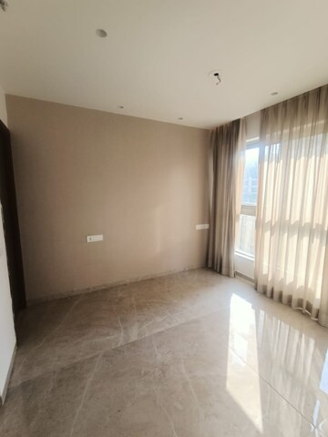 1 BHK Apartment For Rent in Hiranandani Regent Hill, Powai