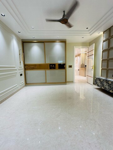 Room in 4 BHK Builder Floor at Vasundhara – for Sale