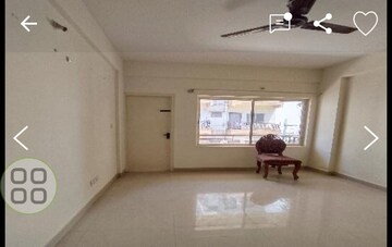 Room in 3 BHK Apartment at Daadys Olive, Electronic City – for Rent