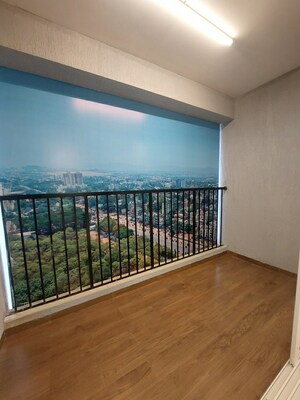 Room in 3 BHK Apartment at Dosti Greenscape, Hadapsar – for Sale