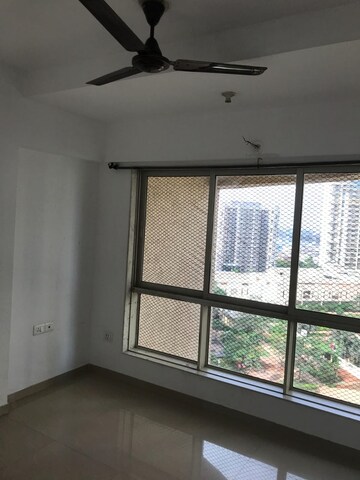 Room in 2 BHK Apartment at Nahar Jonquille And Jamaica, Chandivali – for Rent