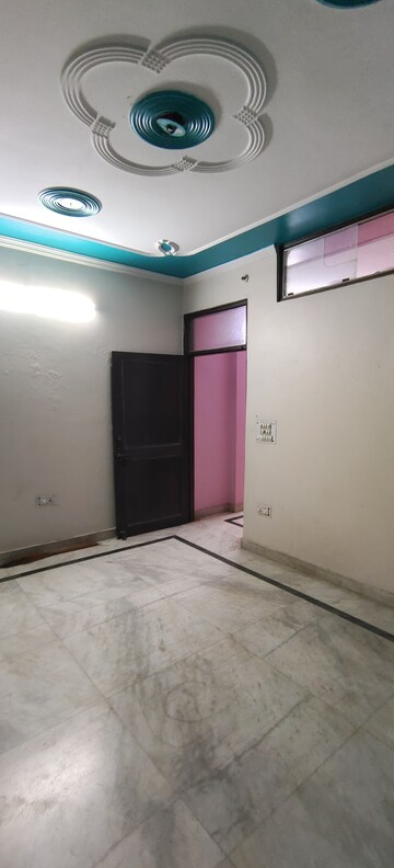 Room in 2 BHK Builder Floor at Uttam Nagar – for Rent