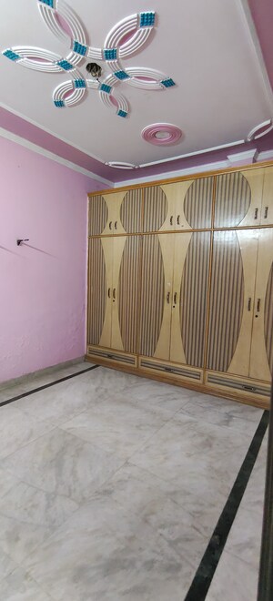 Room in 2 BHK Builder Floor at Uttam Nagar – for Rent
