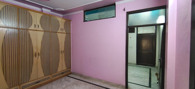 Room, uttam nagar 2 Bedroom 900 Sq.Ft. Builder Floor In Uttam Nagar Delhi 8448596