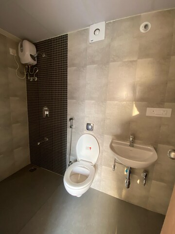 Attached Bathroom in 2 BHK Apartment at Lodha Crown Quality Homes Dombivli, Dombivli East – for Rent