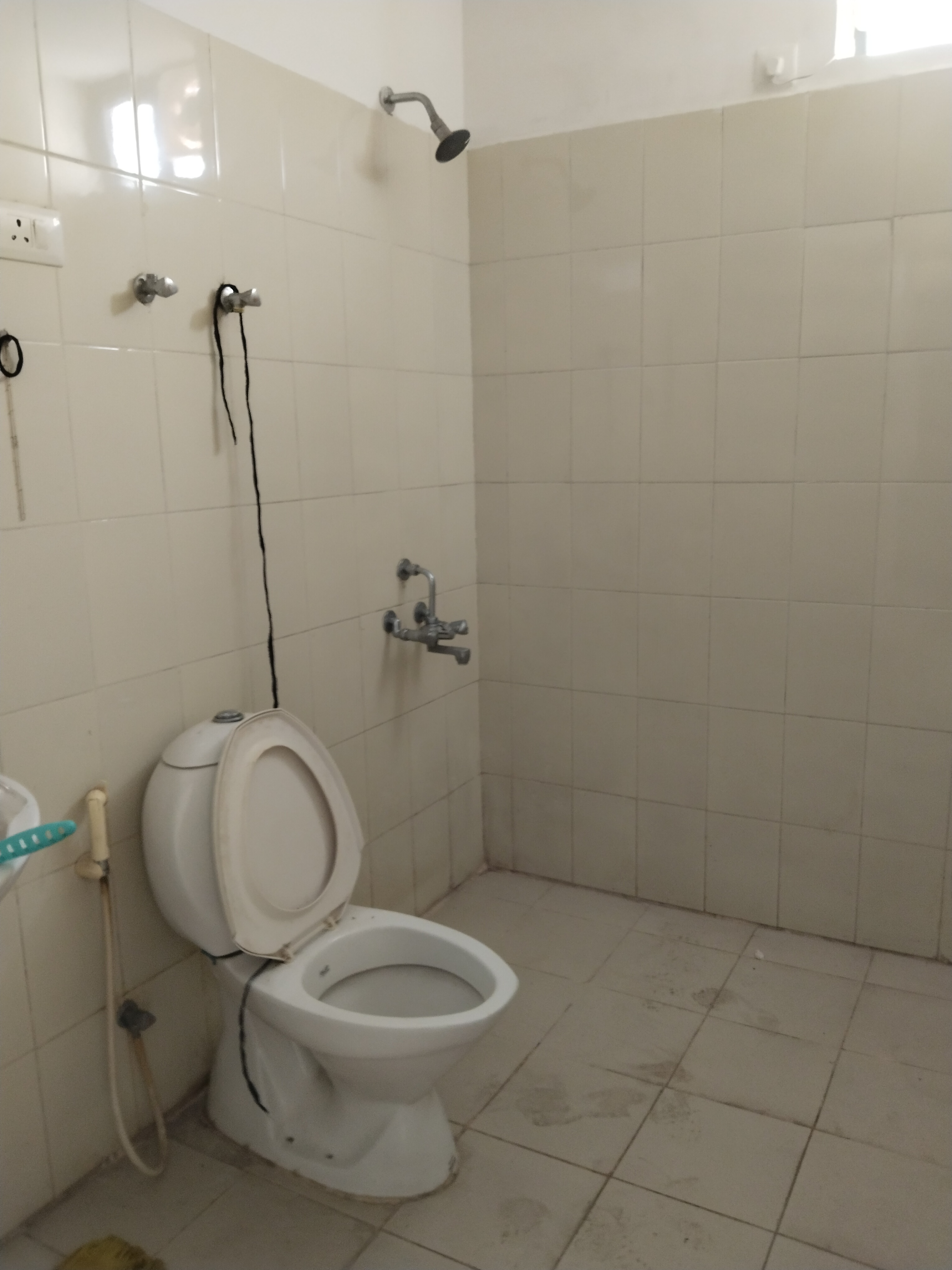 3.5 BHK + Servant Room Builder Floor For Sale in Vatika Premium Floors