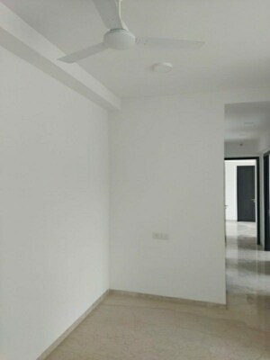 Room in 3 BHK Apartment at Oberoi Eternia, Mulund West – for Sale