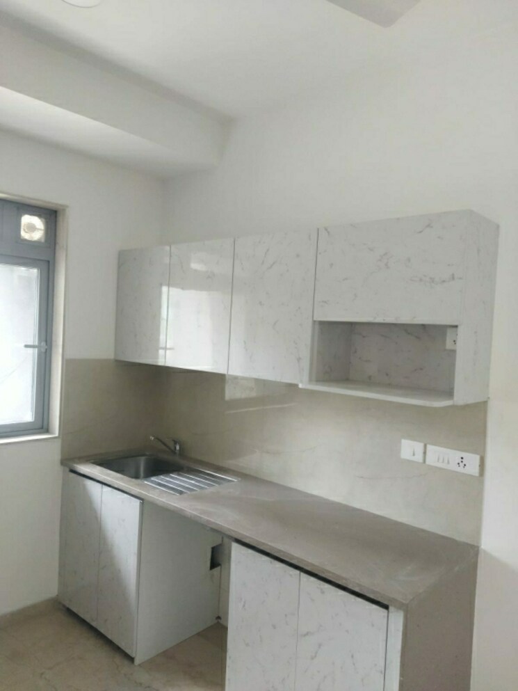 Kitchen, oberoi-eternia 3 Bedroom 912 Sq.Ft. Apartment In Mulund West Mumbai 8448609
