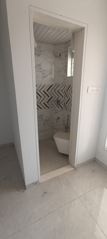Bathroom in 2.5 BHK Apartment at Mohini Castle, Khar West – for Rent