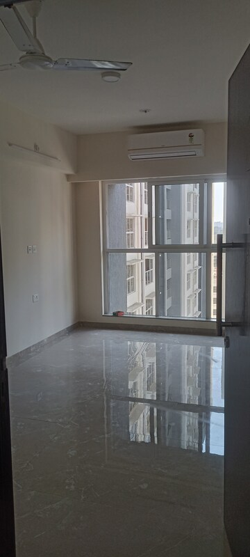 2 BHK Apartment For Rent in Godrej Urban Park, Chandivali