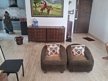 Living Room in 3 BHK Apartment at Ellisbridge – for Rent