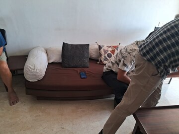Living Room in 3 BHK Apartment at Ellisbridge – for Rent