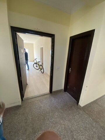 Room in 3 BHK Apartment at Shree Vardhman Victoria, Sector 70 – for Rent