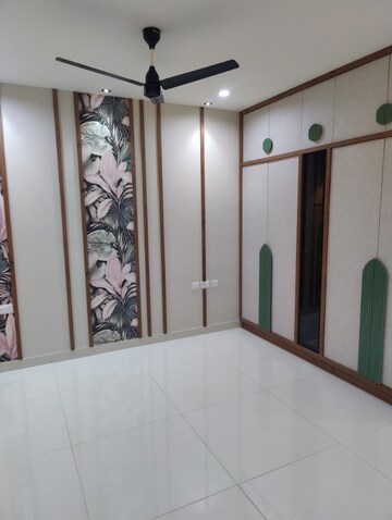 Room in 3 BHK Apartment at Prestige Tranquil, Kokapet – for Rent