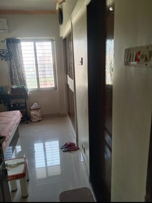 Bedroom in 1 BHK Apartment at Ghodbunder Road – for Sale