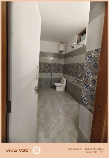 Bathroom in 2 BHK Independent House at Gomti Nagar – for Rent