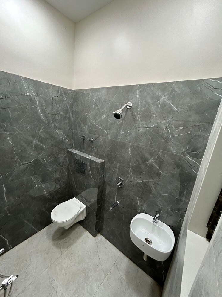 Bathroom, om-sai-city-dombivli 2 Bedroom 817 Sq.Ft. Apartment In Nilaje N V Thane 8448701