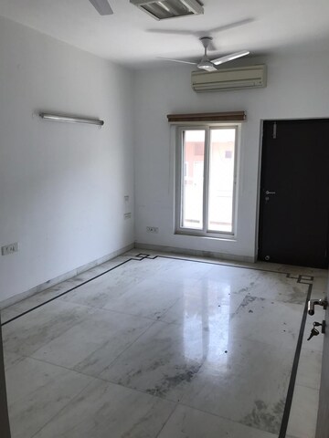 Room in 3 BHK Apartment at Greater Kailash I – for Rent