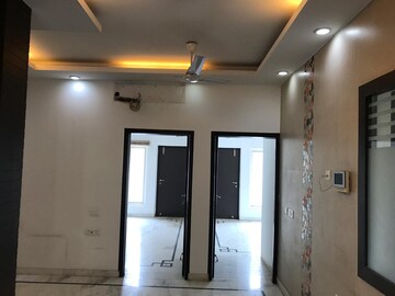 Room in 3 BHK Apartment at Greater Kailash I – for Rent
