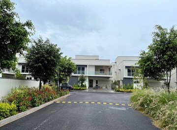 4 BHK Villa – Exterior View View at Rajapushpa Green Dale, Tellapur - for Rent