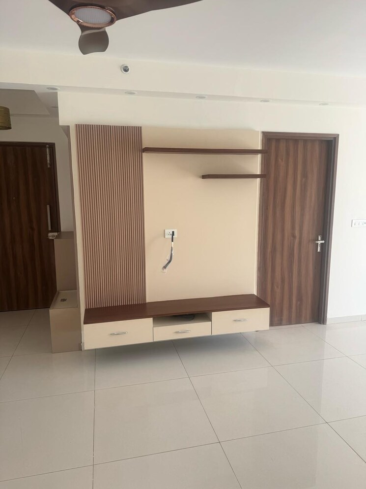 Room, shapoorji-pallonji-joyville-phase-2 3 Bedroom 1852 Sq.Ft. Apartment In Sector 102 Gurgaon 8448761