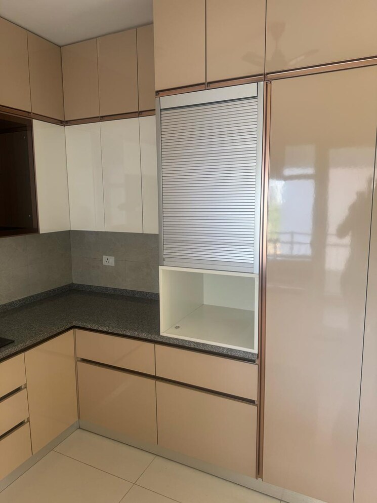 Kitchen, shapoorji-pallonji-joyville-phase-2 3 Bedroom 1852 Sq.Ft. Apartment In Sector 102 Gurgaon 8448761