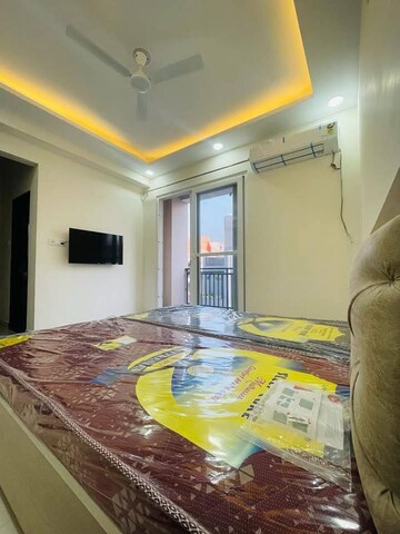 Bedroom in 1 BHK Builder Floor at Super Mart 1, Sector 27 – for Rent